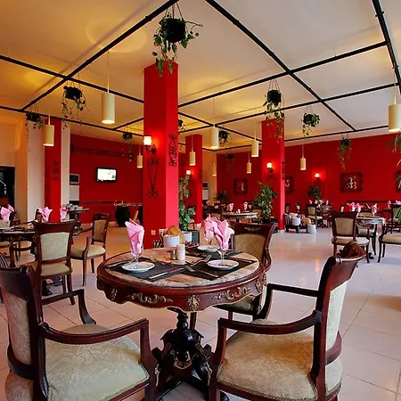 Golden 5 Sapphire Suites Hotel