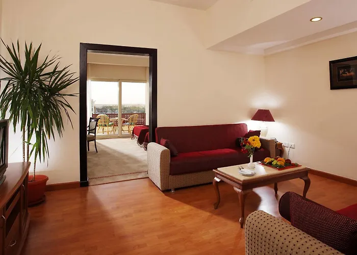 Golden 5 Sapphire Отель 4*