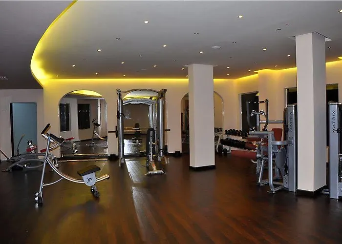 Отель Golden 5 Sapphire 4*